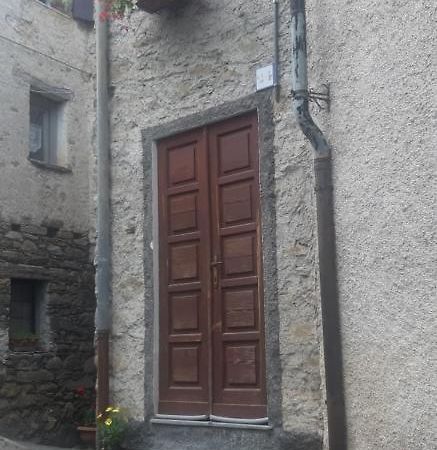 Ca' Du Barbe: Tra Le Alpi E Il Mare Villa Mendatica Buitenkant foto