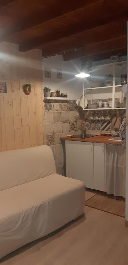 Ca' Du Barbe: Tra Le Alpi E Il Mare Villa Mendatica Buitenkant foto